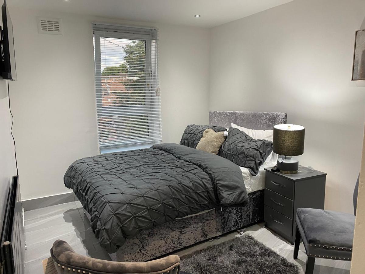 Luxurious 2-Bed Apartment In Woolwich London Exterior foto